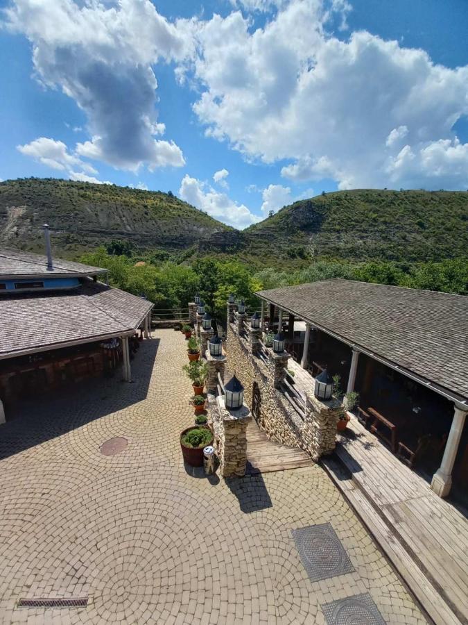 Vila Etnica Trebujeni Exterior photo